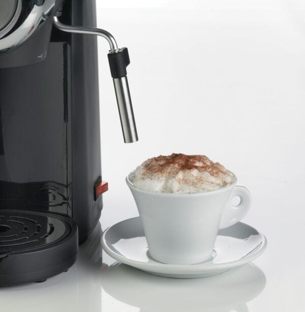 Kullanımı Kolay Kahve Makinesi: 5 Basınç Çubuğu Sayesinde Birkaç Dakika Içinde Mükemmel Bir Moka Kahvesi Hazırlamanızı Sağlar. 4 Bardağa Kadar. Ayrıca Güçlü Buhar Çıkışı Sayesinde Mükemmel Cappucinolar Hazırlar.