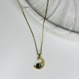 Çelik Gold Hilal Ay ve Gezegen Detaylı Kolye – Zarif Tasarım - GildoraAccessories