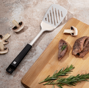 Emsan Pro Tools Oluklu Spatula, Siyah