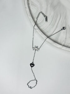 Çelik Kelebek Ve Kalp Detaylı Silver Şahmeran Bileklik | Zarif Tasarım