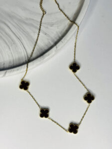 Gold Zincirli Bordo Yonca Çelik Kolye