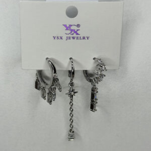 3'LÜ YILDIZ DETAYLI KADIN ÇELİK HALKA KÜPE SETİ/ TAŞLI GÜMÜŞ RENK PASLANMAZ KÜPE KOMBİNİ - GildoraAccessories