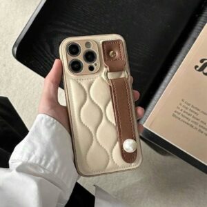 Krem Kahve Baklava Desen Iphone 15 Pro Kılıf - Diğer