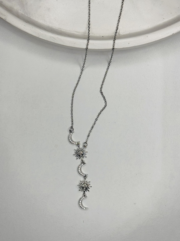 Img-0249 Çelik Güneş Ve Ay Figürlü Silver Kolye – Taşlı Zarif Kadın Takı Modeli, Parlak Paslanmaz Çelik Zincir - Görsel 1