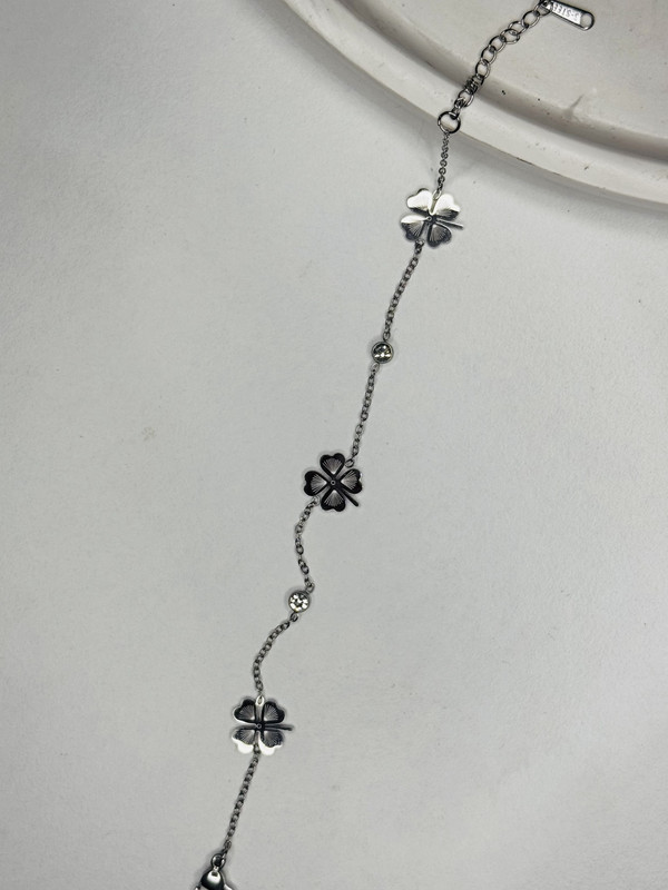 Img-0311 Çelik Dört Yapraklı Yonca Figürlü Silver Bileklik – Paslanmaz Kadın Şans Bilekliği, Kararma Yapmaz Zarif Takı - Görsel 1