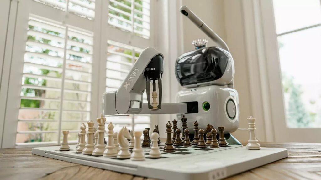 Senserobot Smart Chess Robot