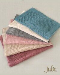 Julie Leyla Ayak Havlusu 50X70