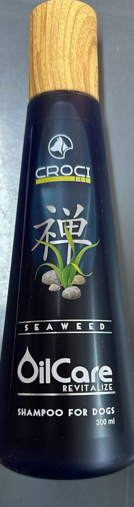 -Oilcare Shampoo Revi̇tazi̇le 300Ml Köpek Bakım Ürünleri-kktc