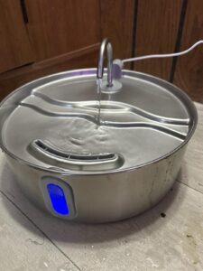 -Çeli̇k Su Pinari 7Lt Mama Ve Su Kapları-Kktc