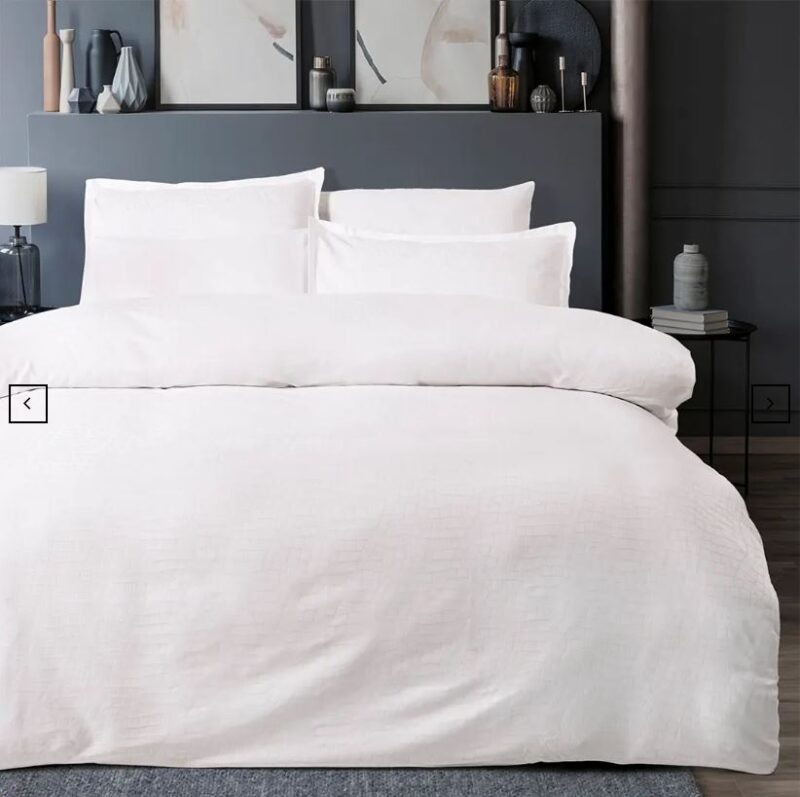 200x220 Saten Nevresim Takımı Adelya Beyaz Arcane