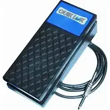 Quik Lok VP26/U Evrensel Volüm Pedalı Klavyeler İçin