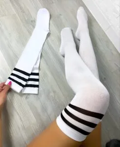 Dzst Beyaz Üç Çizgi Diz Üstü Çorap