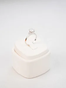 Altınbaş YZB00018 2.39gr zirkon beyaz yüzük 14 Ayar Ölçü:16